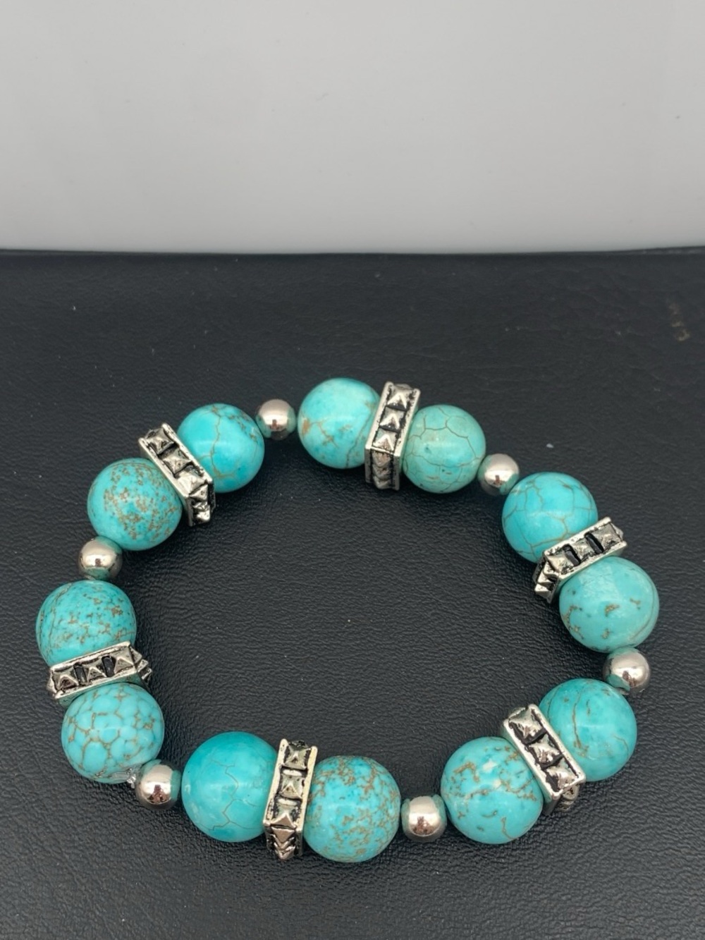 Turquoise dyed Howlite stone Beaded Stretch Bracelet with Silver tone Accents